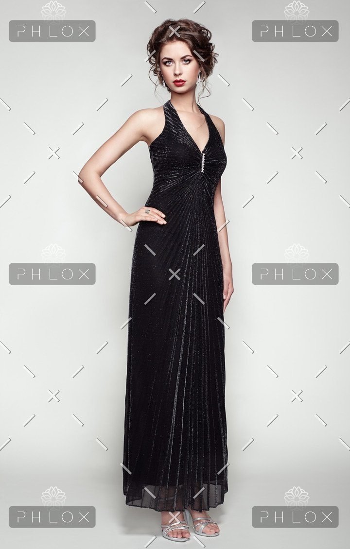 demo-attachment-90-fashion-portrait-of-beautiful-woman-in-elegant-PAXCV62