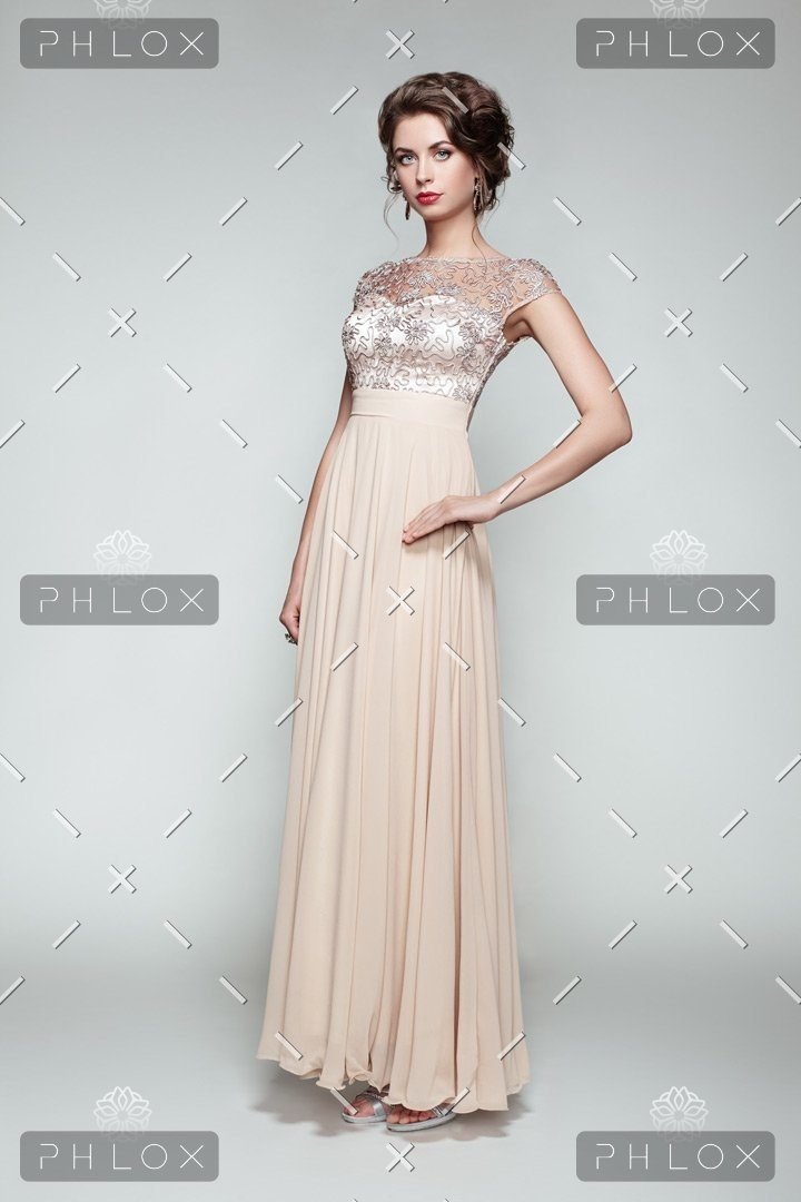 demo-attachment-84-fashion-portrait-of-beautiful-woman-in-elegant-PQBJYC5